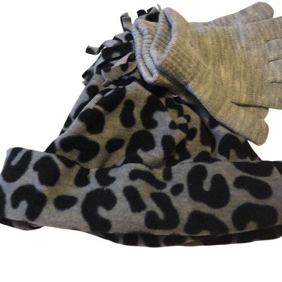 Basic Edition Girls Winter Fleece Hat & Mitten 2 Pc Set Gray Black Leopard Print - Picture 2 of 4